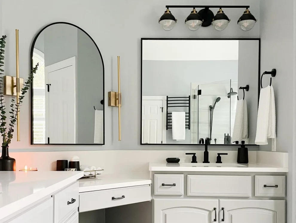 Contemporary rustic bathroom by Melissa Rieser Interiors - Photo 11