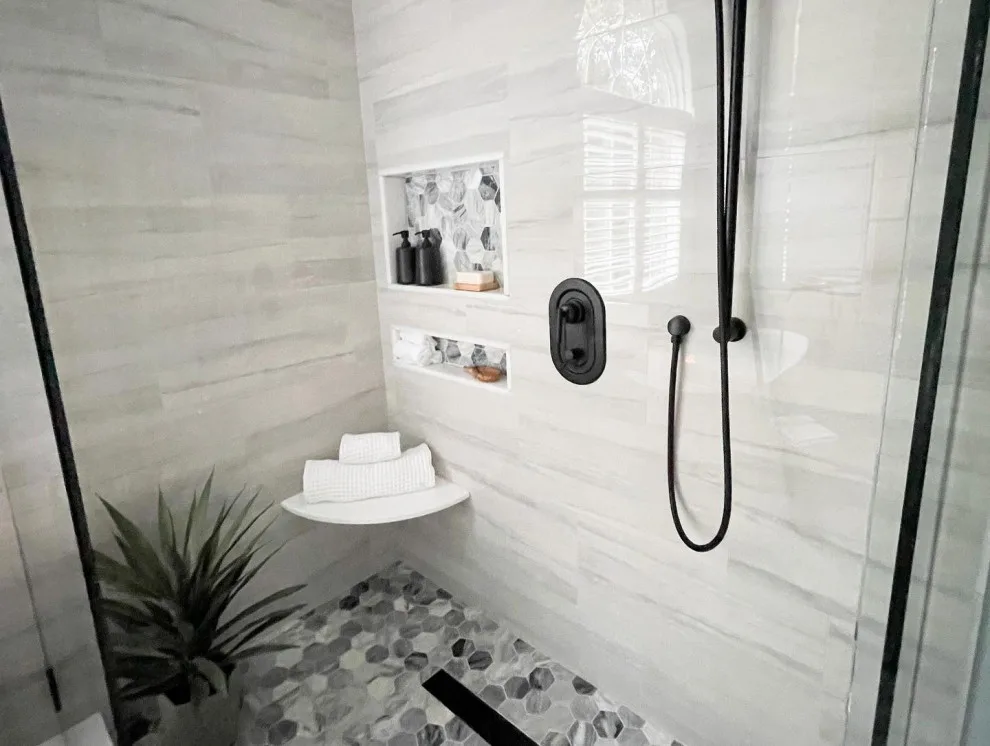 Contemporary rustic bathroom by Melissa Rieser Interiors - Photo 12