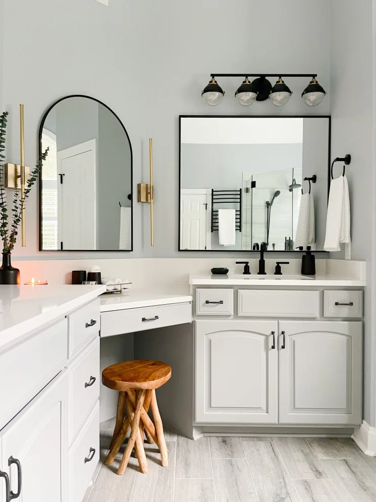 Contemporary rustic bathroom by Melissa Rieser Interiors - Photo 9