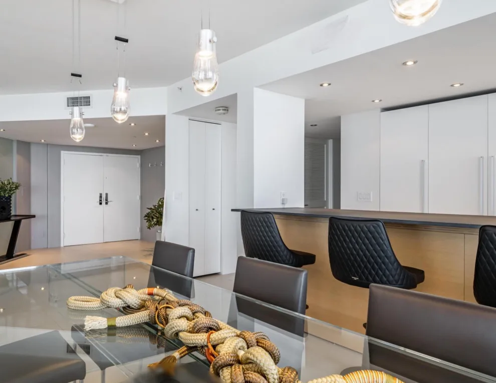 Regina Villa by Vivian Macia Interiors LLC - Photo 9