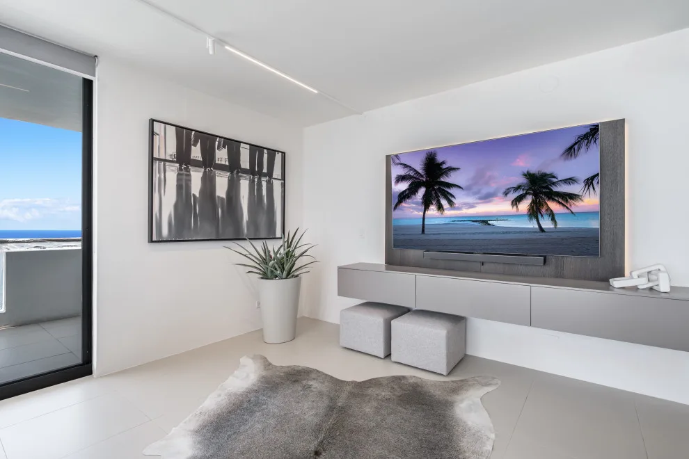 Regina Villa by Vivian Macia Interiors LLC - Photo 4