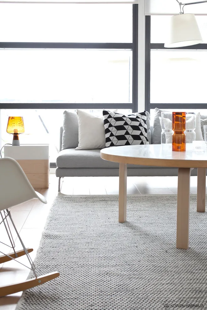 Suburban Modern - Photo 2
