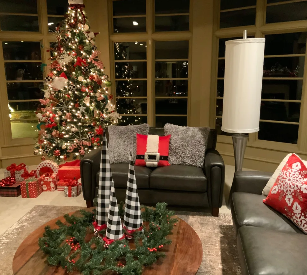 Bespoke Holiday Project 2019 by Surface To Surface Interior Design/Construction - Photo 12