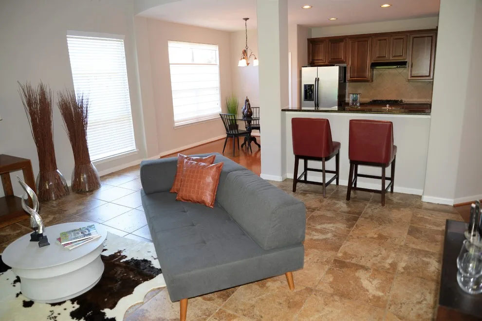 Pinnacle Drive Home Staging Project 3603 San Antonio TX by Mummeinteriors - Photo 4