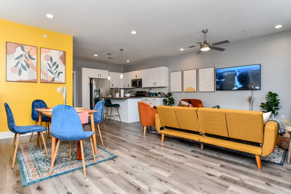 Interiors À La Mode, LLC - Photo 8
