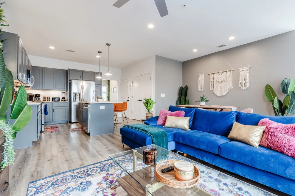 Airbnb Revamp/Rental Transformation by Interiors À La Mode, LLC - Photo 37