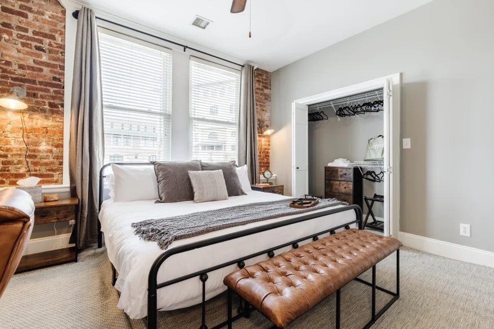 Interiors À La Mode, LLC - Photo 14
