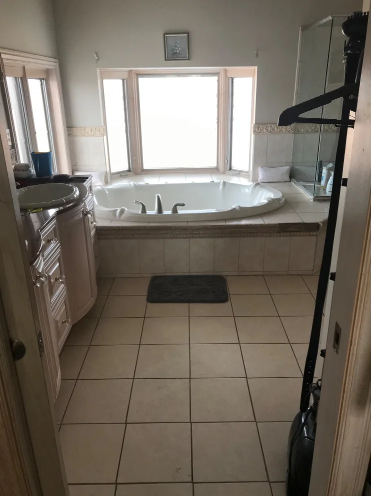 Spacious bathroom renovation by HLC Interior Solutions - Photo 10