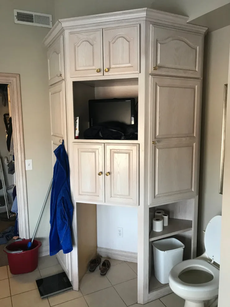 Spacious bathroom renovation by HLC Interior Solutions - Photo 9