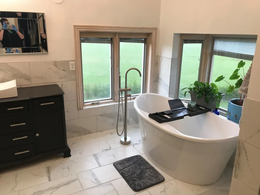 Spacious bathroom renovation by HLC Interior Solutions - Photo 8