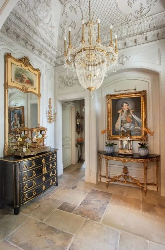 Passages, Corridors, and Scenes by Belanger Interiors - Photo 2