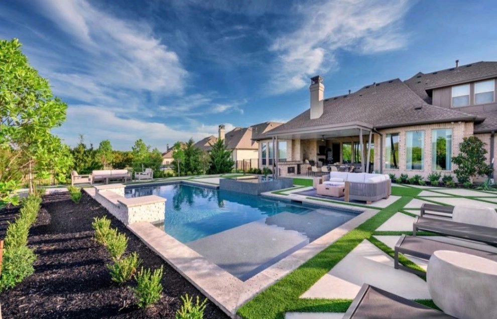 Tranquillity Modern Pool & Patio by Graves Landscape & Outdoor Living - Photo 2