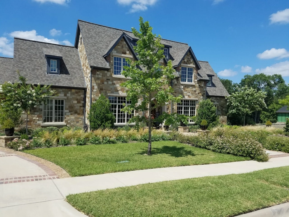 Avalon Custom Landscape by Graves Landscape & Outdoor Living - Photo 2