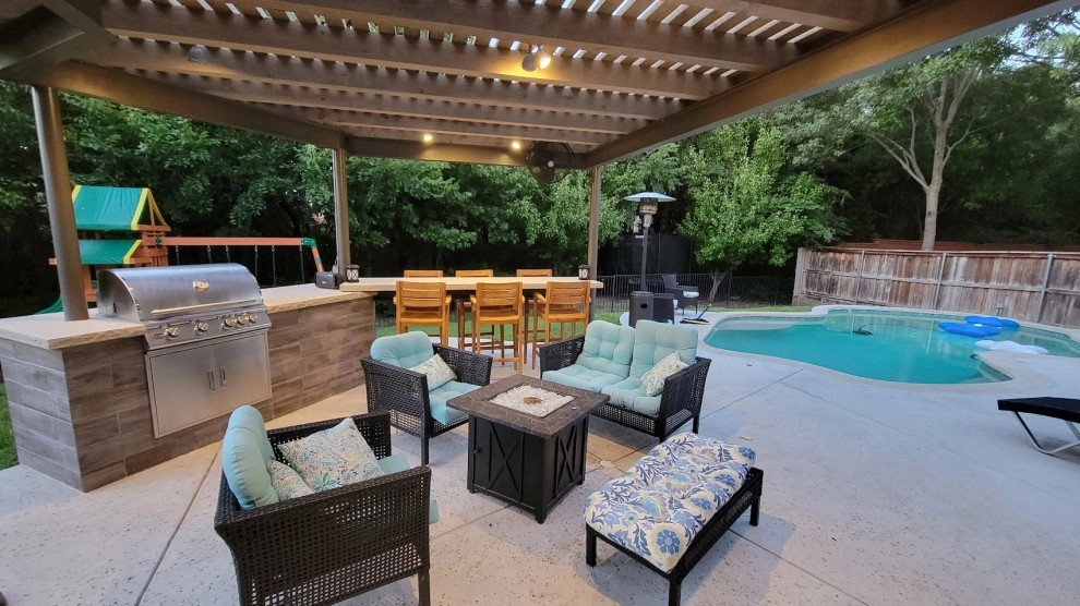 Emerald Outdoor Kitchen and Pool Remodal by Graves Landscape & Outdoor Living - Photo 4