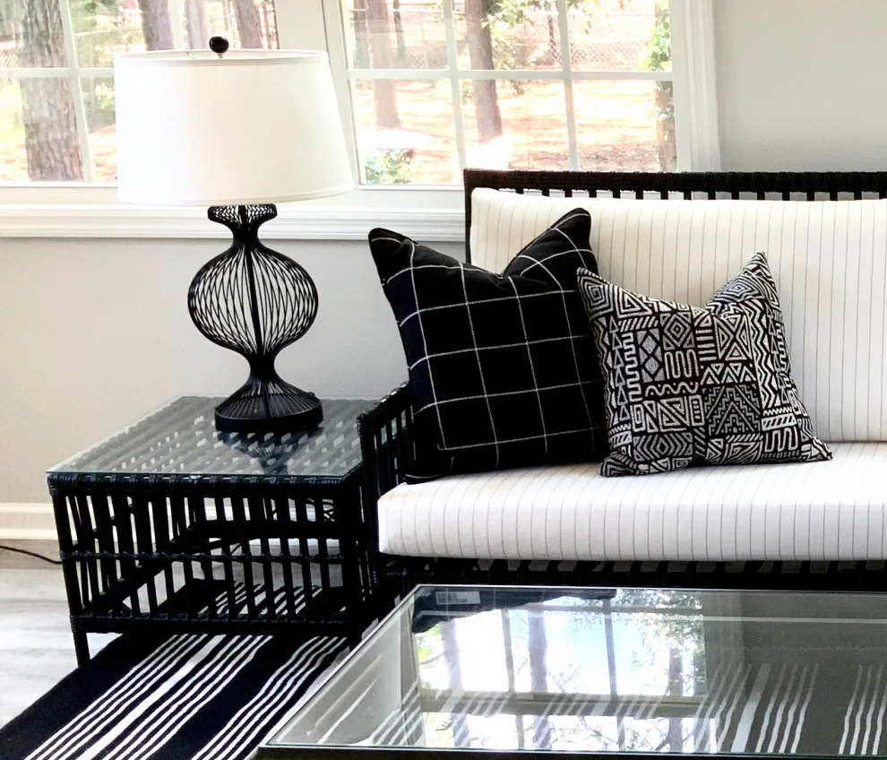 Modern Sunroom by Karen Simmons Interiors - Photo 3