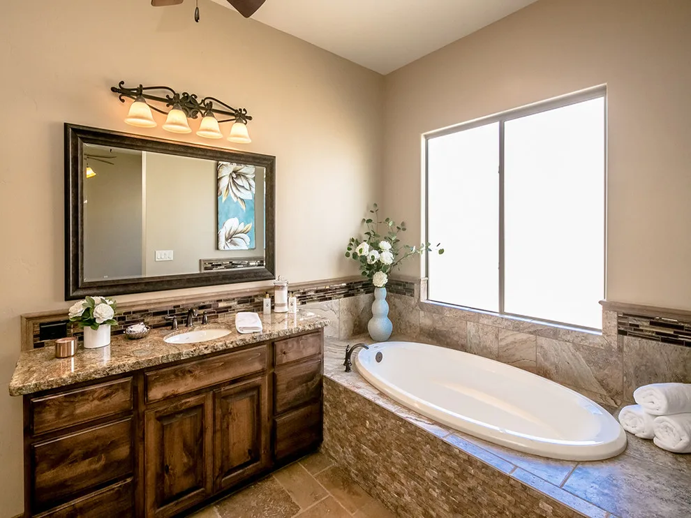 Staging Photos: Before and After by Victoria Staging & ReDesign - Photo 3