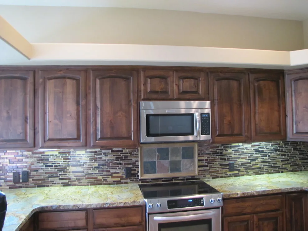 Staging Photos: Before and After by Victoria Staging & ReDesign - Photo 10