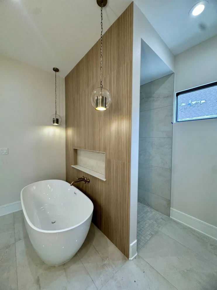 Aldwych Court Spec House by Alicia Dale Interiors, LLC - Photo 16