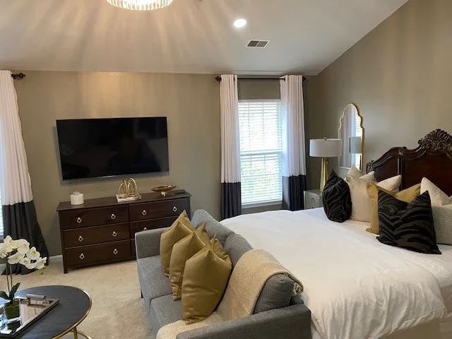 Modern Bedroom in Upper Marlboro by Creative Interior Designs By Lynda LLC - Photo 7
