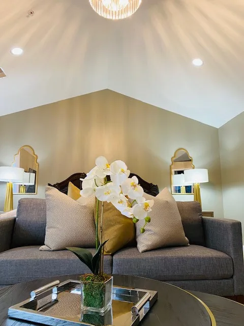 Creative Interior Designs By Lynda LLC - Photo 9