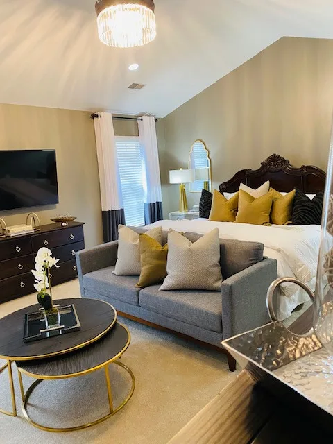 Modern Bedroom in Upper Marlboro by Creative Interior Designs By Lynda LLC - Photo 8
