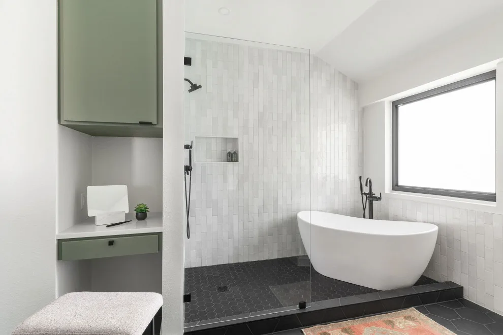 Anselm Ct Bathroom Renovation by Cameron Getter Design - Photo 7