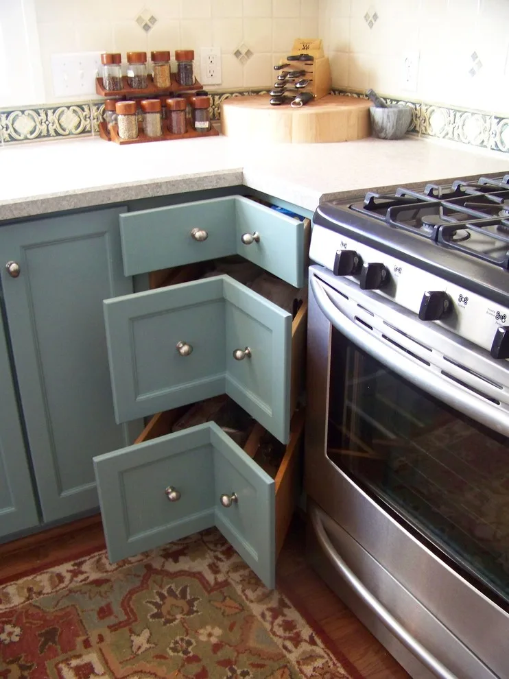 Diverse Culinary Haven by Deborah Roides Interior Design - Photo 5