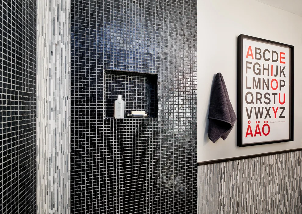 Bachelor Bathroom by Perianth Interior Design - Photo 5