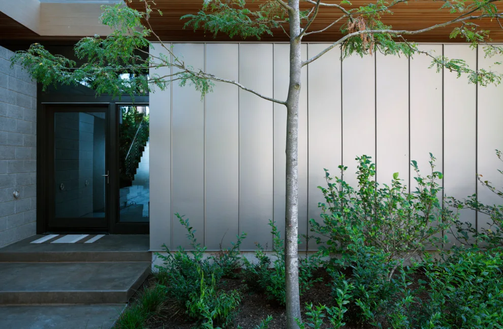 Platinum Residence (LEED Platinum accredited) by Coates Design Architecture + Interiors - Photo 32