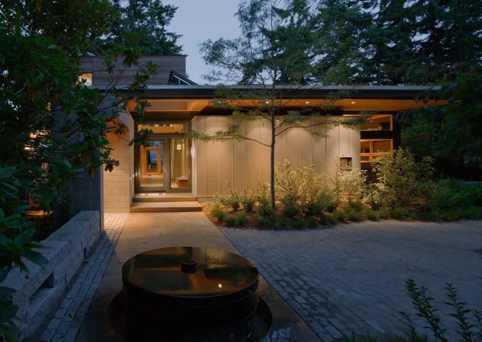 Platinum Residence (LEED Platinum accredited) by Coates Design Architecture + Interiors - Photo 2