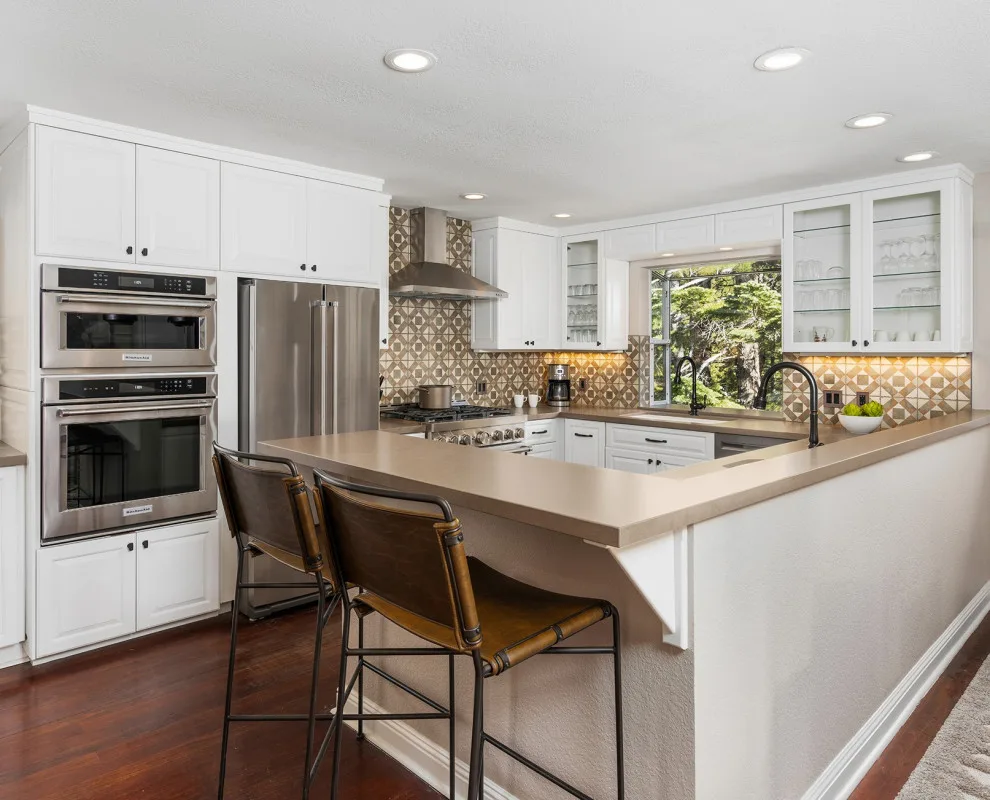 Barton Manor by Talie Jane Interiors & Construction - Photo 9