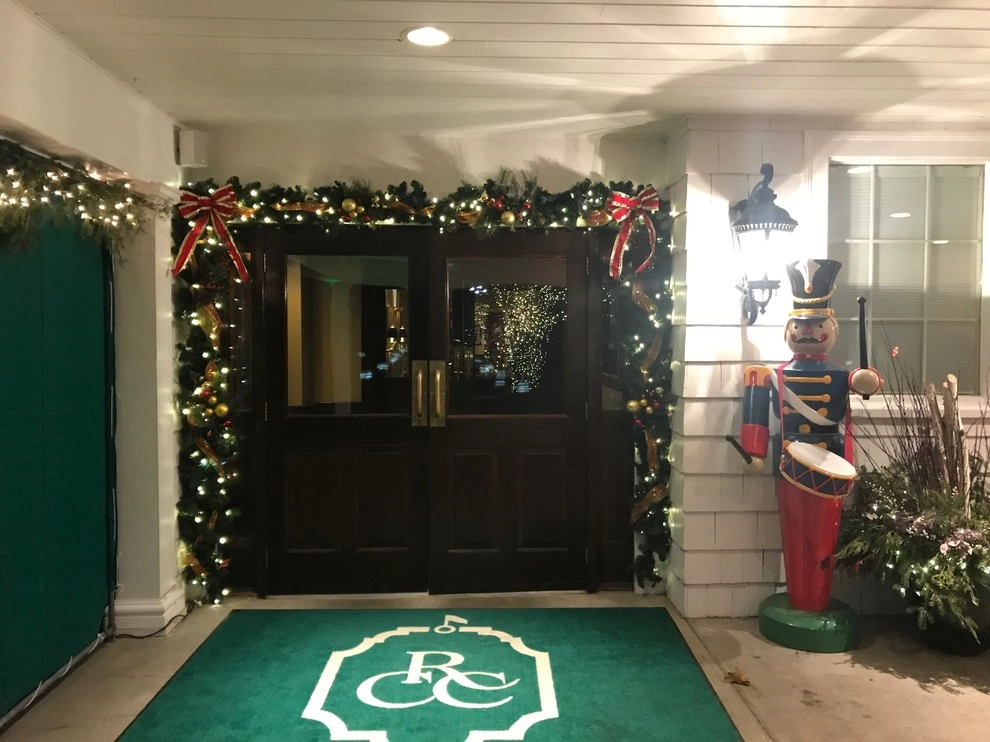 Holiday Lighting by Green Acres Lawn Care And Landscaping Group, Inc. - Photo 5