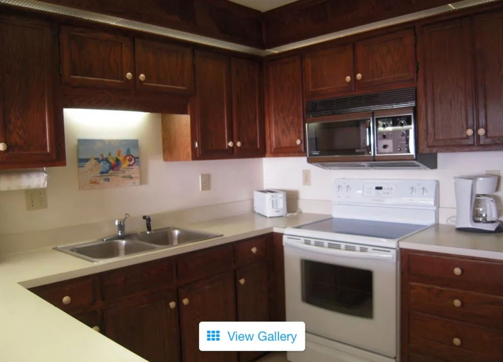 Oceanfront total renovation by Karen Simmons Interiors - Photo 4