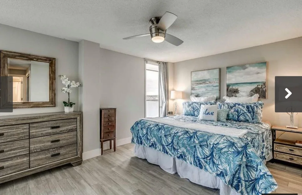 Oceanfront total renovation by Karen Simmons Interiors - Photo 11