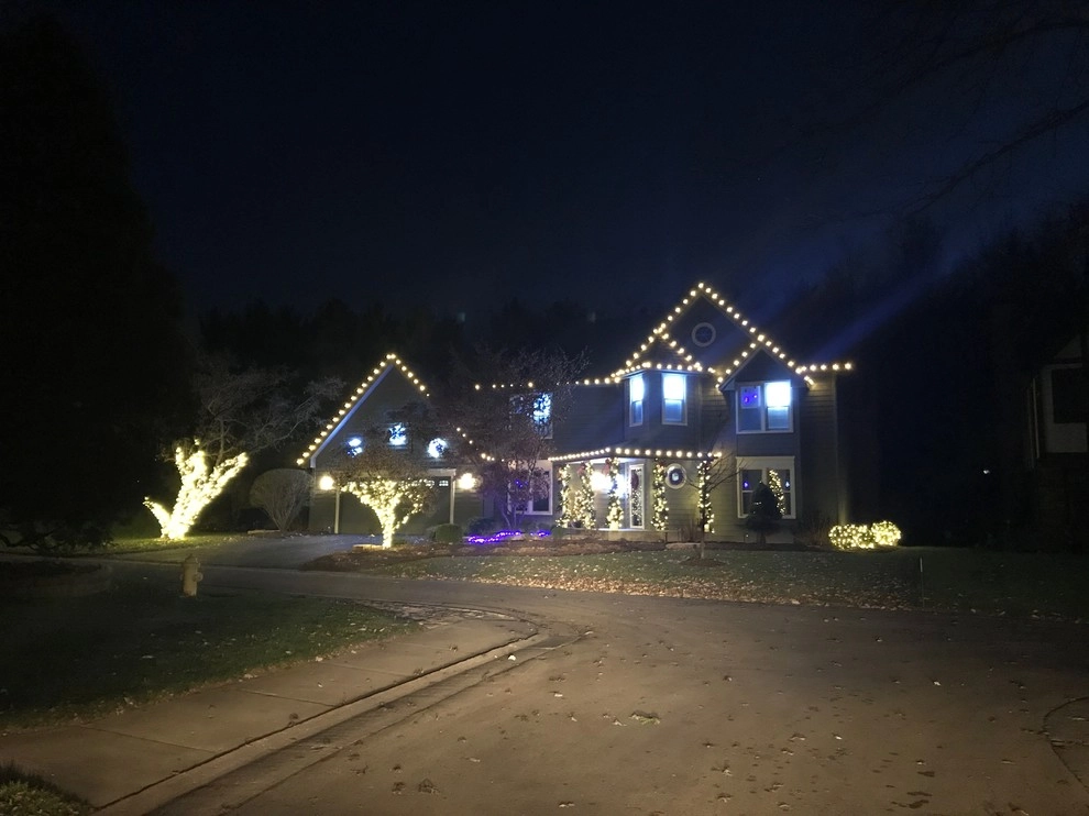 Holiday Lighting by Green Acres Lawn Care And Landscaping Group, Inc. - Photo 6