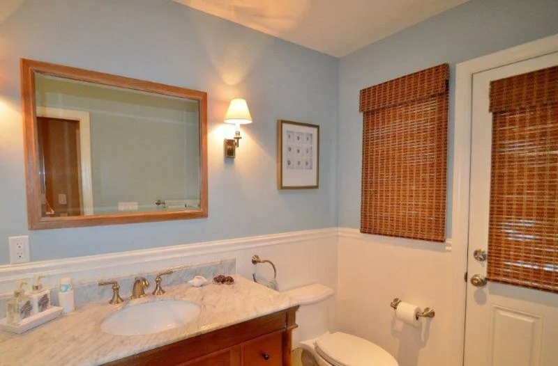 Restroom by Dream Windows & Interiors - Photo 4