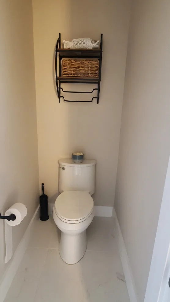 Restroom by Dream Windows & Interiors - Photo 20