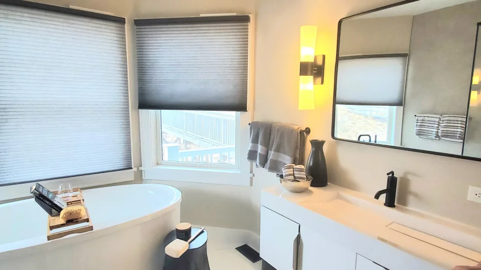 Restroom by Dream Windows & Interiors - Photo 13