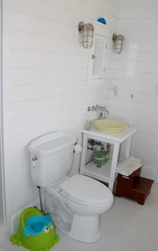 Bathrooms of Beach Dwellings by Beach Dwellings - Photo 15