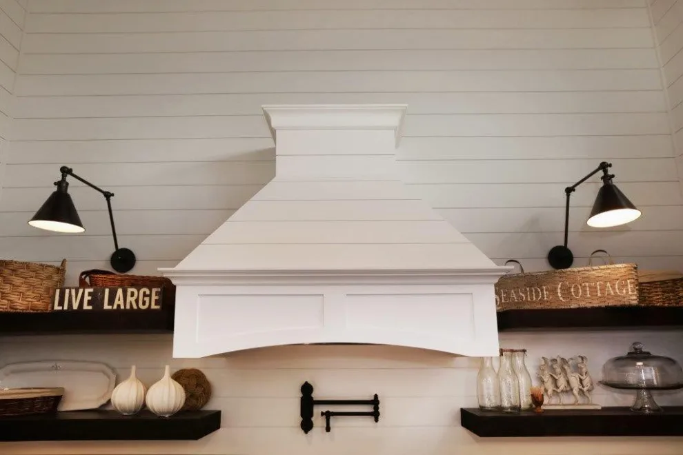 Coastal Homes' Culinary Spaces by Beach Dwellings - Photo 12