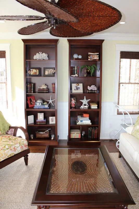 Coastal Homes' Living Spaces by Beach Dwellings - Photo 8