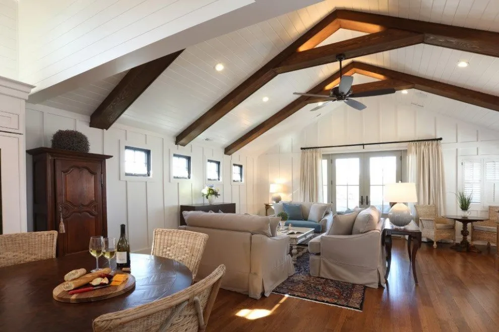 Coastal Homes' Living Spaces by Beach Dwellings - Photo 3
