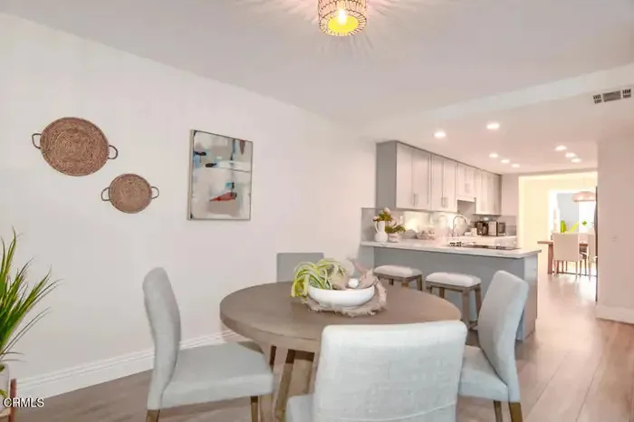 Orange County Preparation by HOM Staging & Design - Photo 8