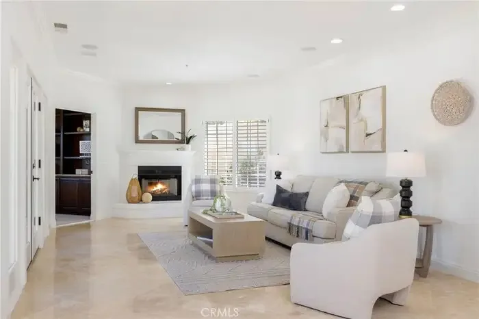 Orange County Preparation by HOM Staging & Design - Photo 18