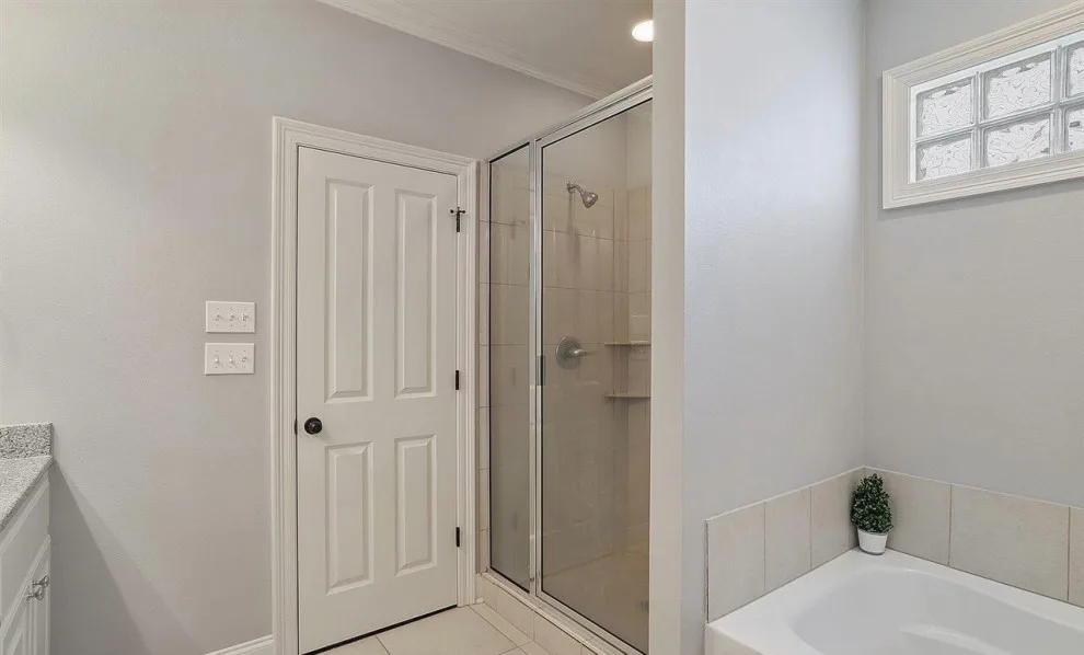 Stunning Kingsland Way Revamp by Interior Design Group - Photo 7