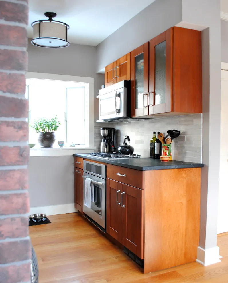 Blending Traditional and Modern Kitchens by Jenna Burger Design - Photo 2