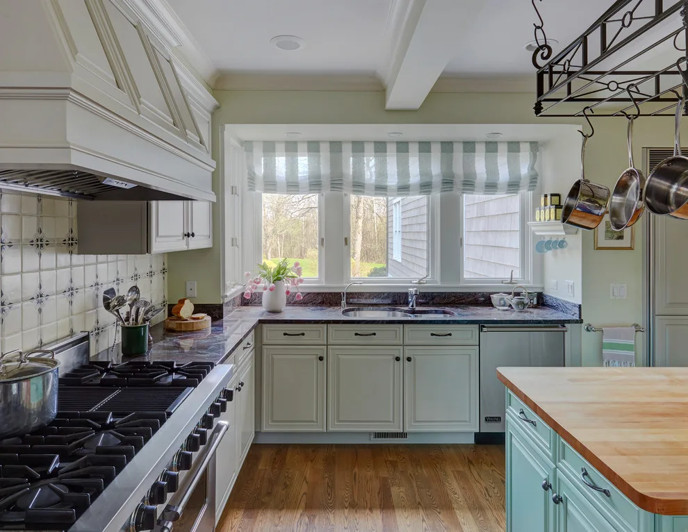 Lake Forest European Kitchen Renovation by Tina Dann-Fenwick Interiors - Photo 5