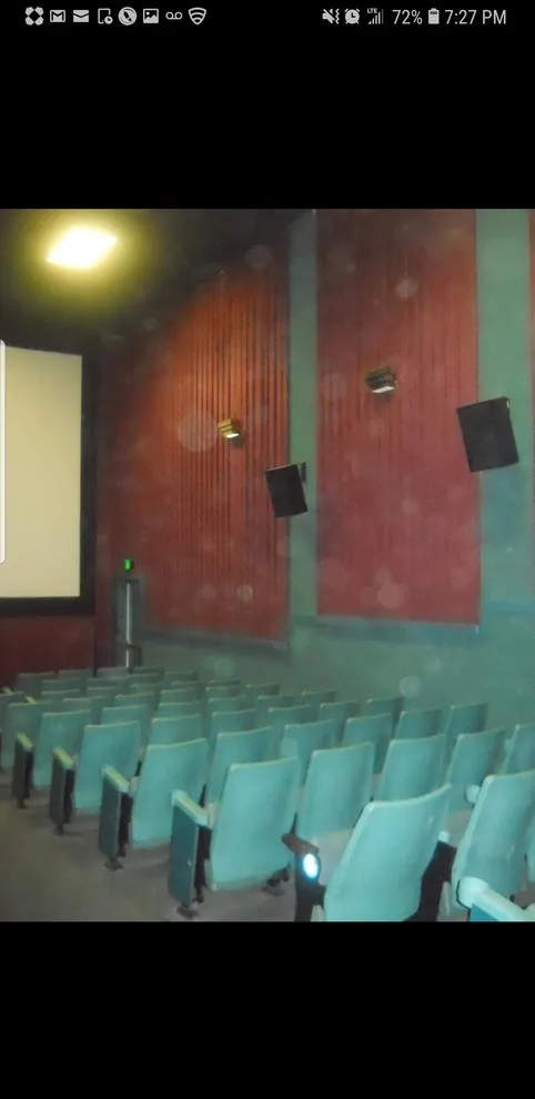 Belton 8 Theatre by Mitchell Cinemas by Fluture Design Co - Photo 4