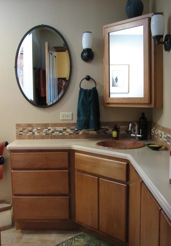 Beulah Laundry and Office, Guest and Master Bathrooms by Duperron Designs Inc. - Photo 10