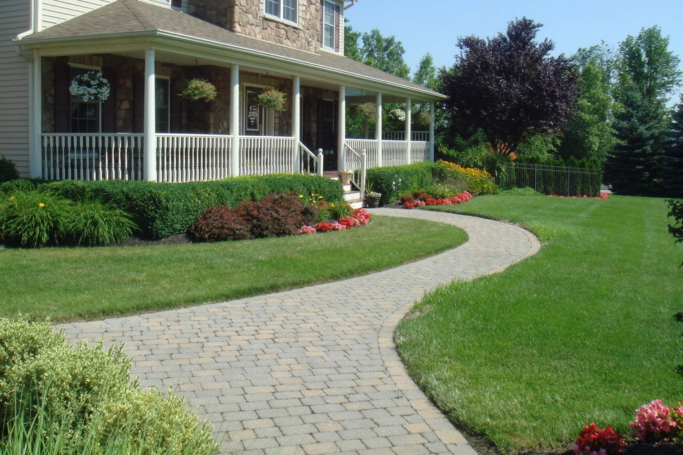 Front Landscapes by Green Meadows Landscaping Inc. - Photo 5